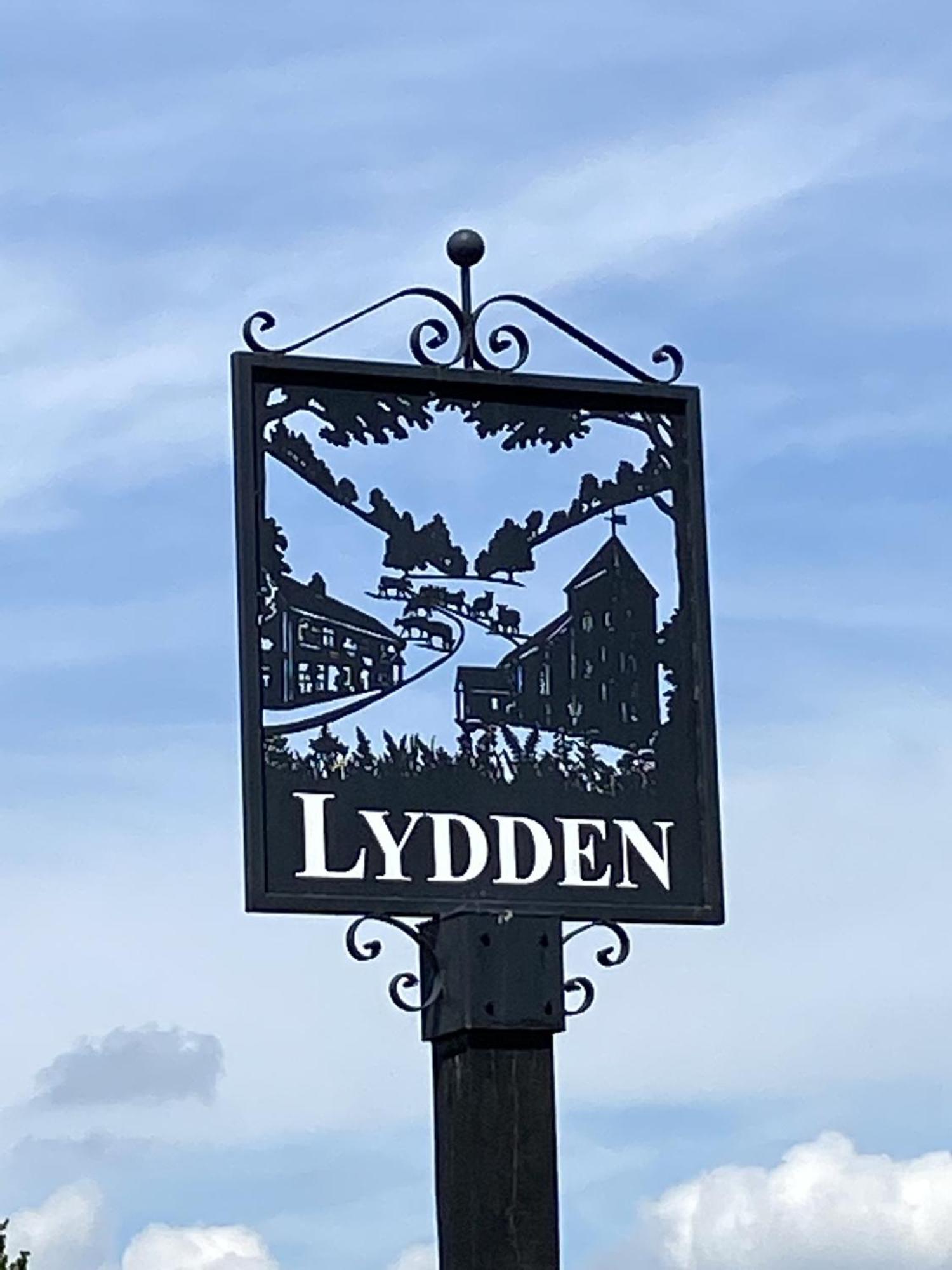 Bed and Breakfast The Lydden Bell Exteriér fotografie